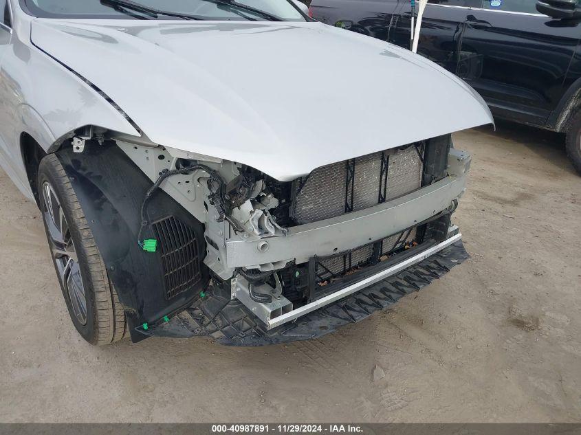 VOLVO XC60 B5 MOMENTUM 2022