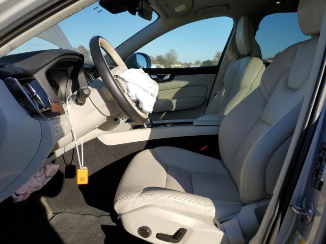 VOLVO XC60 B5 MO  2022