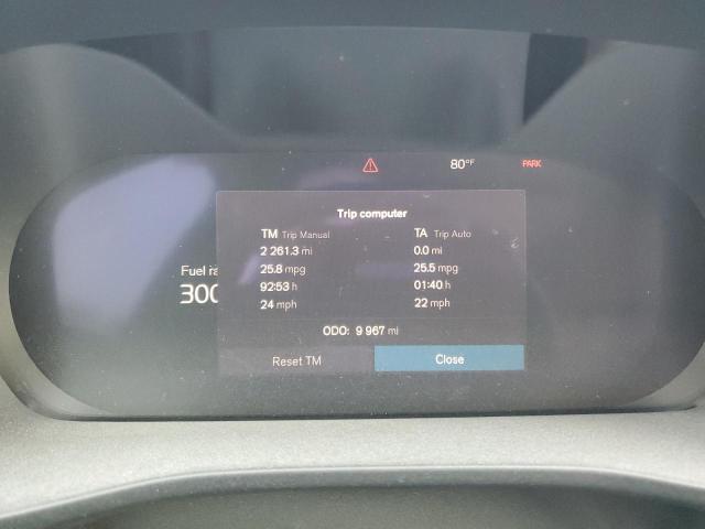 VOLVO XC40 PLUS  2023